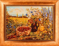"Strawberries, flowers and berries"