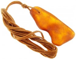 Healing pendant made of polished amber (for children)