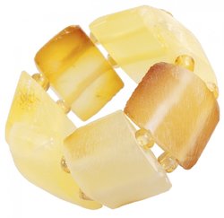 Ring with polished amber