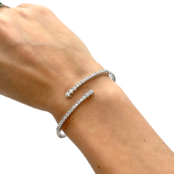 Silver bracelet with zircons