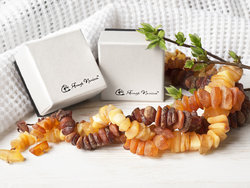 Amber beads made of polished stones