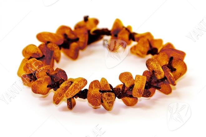 Braided bracelet with amber Braided bracelet with amber