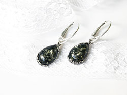 Silver earrings with amber “Calli”